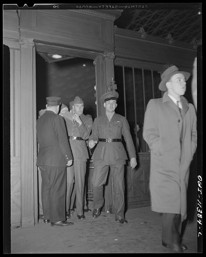 Washington, D.C. Soldiers being permitted through the concourse gate at the Union Station