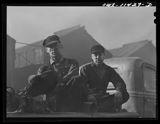 Sunray, Texas. Workers at a carbon black plant