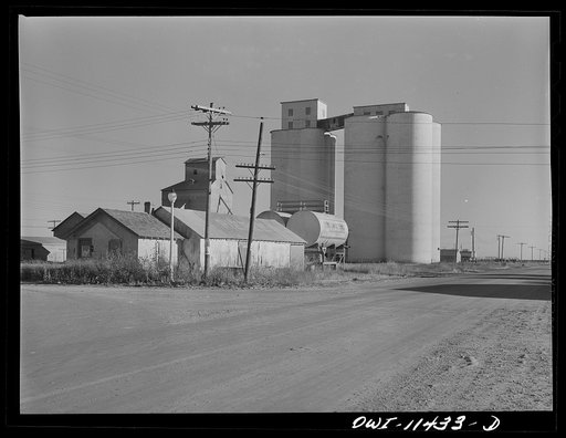 Stratford, Texas. Grain elevators