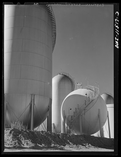Untitled photo, possibly related to: Phillips gasoline plant. Borger, Texas. Storage tanks