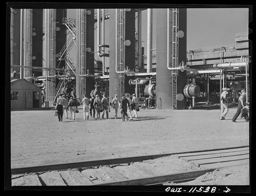 Phillips gasoline plant. Borger, Texas. Change of shifts