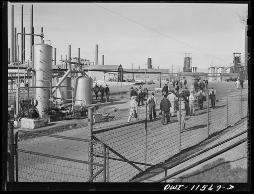 Phillips refinery. Borger, Texas. Workers