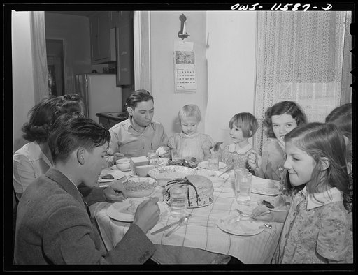 Borger, Texas. Refinery worker and family at dinner