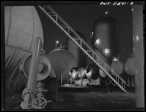 Phillips gasoline plant. Borger, Texas. Storage