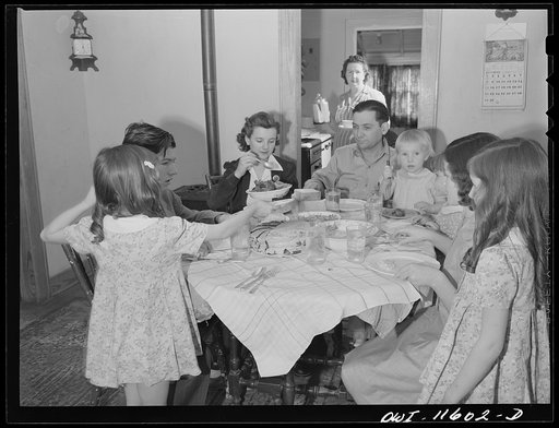 Borger, Texas. Refinery worker and family at dinner