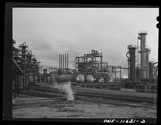 Phillips refinery. Borger, Texas
