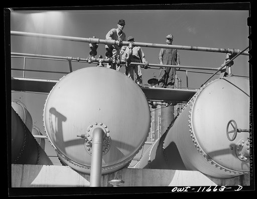 Phillips gasoline plant. Borger, Texas. Feed tanks