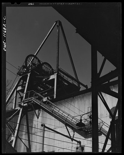Pittsburgh, Pennsylvania (vicinity). Montour no. 4 mine of the Pittsburgh Coal Company. Tipple