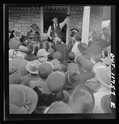 Lititz, Pennsylvania. Public sale of house and property