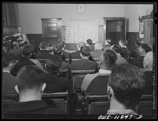 Lititz, Pennsylvania. Raymond Runk, fire captain, lecturing volunteer fire watchers on the uses of gas in war in the Lititz firehouse