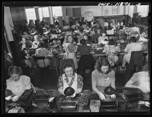 Lititz, Pennsylvania. Gauge inspectors at the Animal Trap Company. Right front is Mrs. Julian Bachman, twenty-three, whose husband is in the Army