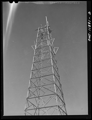 Andrews County, Texas. Building a derrick