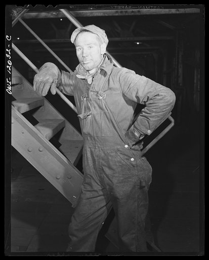 Pittsburgh, Pennsylvania (vicinity). Montour no. 4 mine of the Pittsburgh Coal Company. Tipple hand