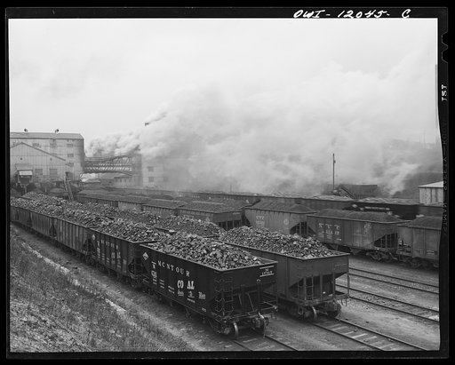 Pittsburgh, Pennsylvania (vicinity). Champion no. 1 coal cleaning plant. Loaded coal cars ready for market