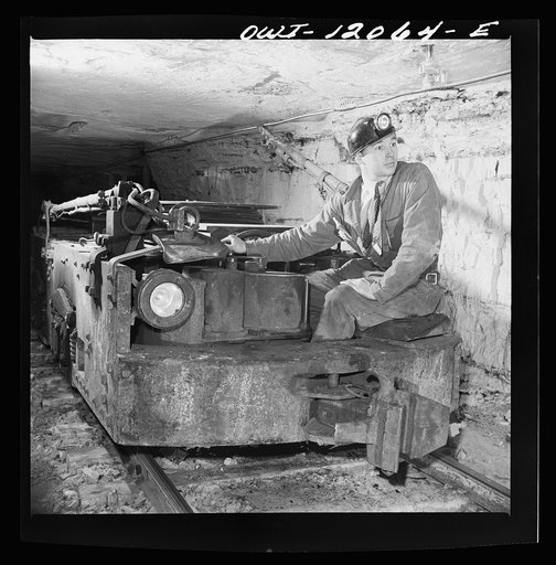 Pittsburgh, Pennsylvania (vicinity). Montour no. 4 mine of the Pittsburgh Coal Company. Electric mine engine
