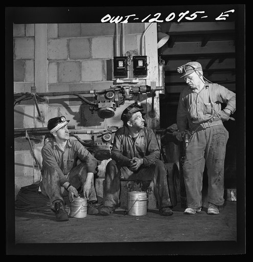 Pittsburgh, Pennsylvania (vicinity). Montour no. 4 mine of the Pittsburgh Coal Company. Lunch time in the machine shop