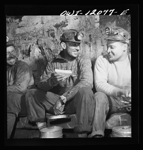 Pittsburgh, Pennsylvania (vicinity). Montour no. 4 mine of the Pittsburgh Coal Company. Miners at lunch in the "bean hole"