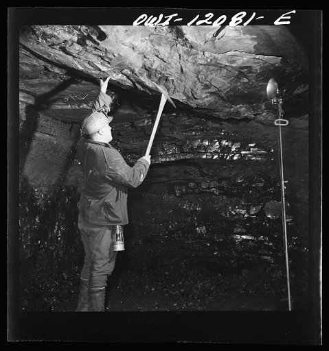 Pittsburgh, Pennsylvania (vicinity). Montour no. 4 mine of the Pittsburgh Coal Company. Testing for a sound roof