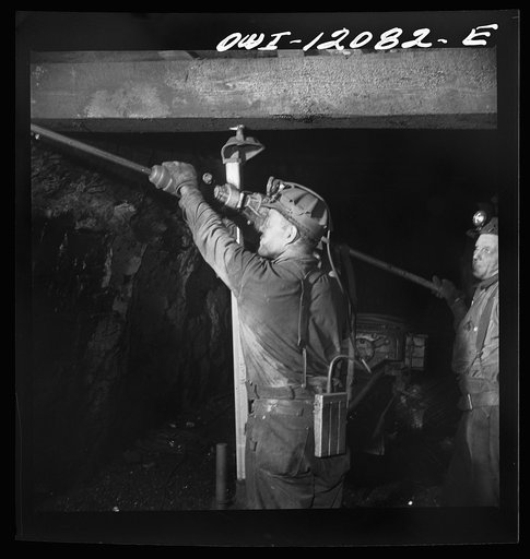 Pittsburgh, Pennsylvania (vicinity). Montour no. 4 mine of the Pittsburgh Coal Company. Drilling