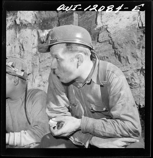 Pittsburgh, Pennsylvania (vicinity). Montour no. 4 mine of the Pittsburgh Coal Company. Noon in the "bean hole"