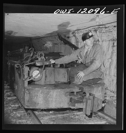 Pittsburgh, Pennsylvania (vicinity). Montour no. 4 mine of the Pittsburgh Coal Company. Electrically driven mine engine