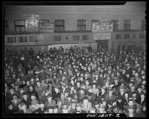 Washington, D.C. Crowds of soldiers, civilians and sailors waiting to board trains at the Union Station