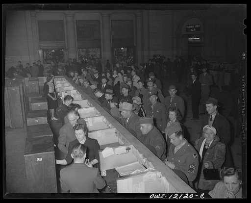 Washington, D.C. Soldiers, sailors and civilians purchasing tickets at the Union Station