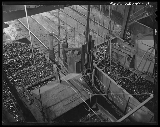 Pittsburgh, Pennsylvania (vicinity). Montour no. 4 of the Pittsburgh Coal Company. Loading cleaned coal into railroad cars