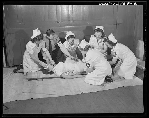 Pittsburgh, Pennsylvania (vicinity). Montour no. 4 mine of the Pittsburgh Coal Company. Miners' wives learning first aid