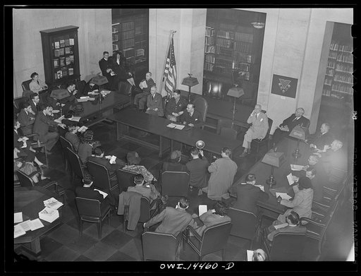 Washington, D.C. Captain "Eddie" Rickenbacker, at a press conference
