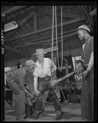Daytona Beach, Florida. Bethune-Cookman College. NYA (National Youth Administration) students receiving training in automobile mechanics