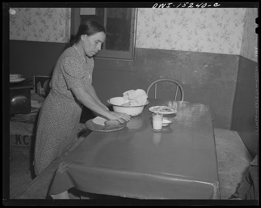 Trampas, New Mexico. Nearly every meal at the home of Juan Lopez, the majordomo (mayor) [i.e., steward], starts with tortillas