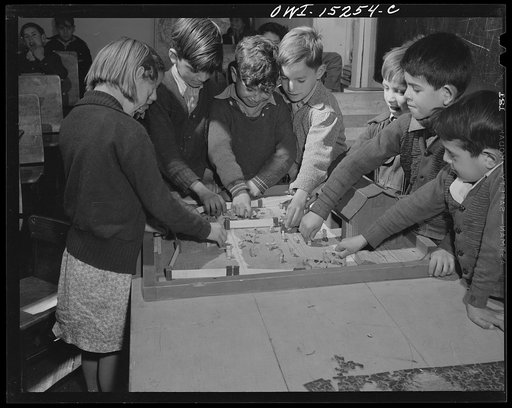 Trampas, New Mexico. Grade school