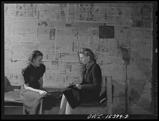 Rio Grande, Gallia County, Ohio. Mrs. Reed Hall talking with home supervisor on farm in hill section