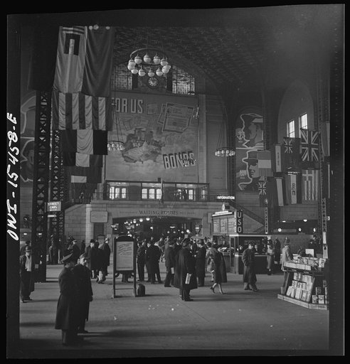 Chicago, Illinois. Union Station train concourse