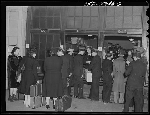 Chicago, Illinois. Passengers getting their baggage at Union Station