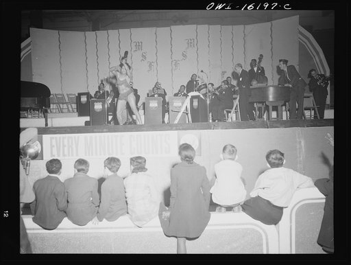 Detroit, Michigan. Entertainers performing at a scrap salvage rally sponsored by the Work Projects Administration (WPA) at the state fairgrounds