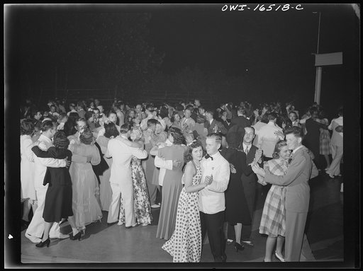 Detroit, Michigan. A Venetian night party at the Detroit yacht club, whose members represent the wealthier class of manufacturers and their friends. Crowd dancing