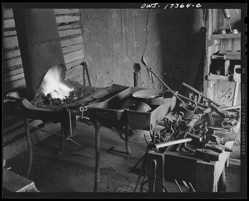 Penasco, New Mexico. Blacksmith shop