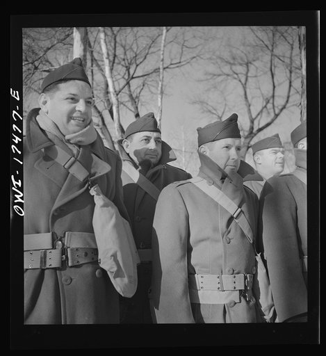 Carlisle, Pennsylvania. Demonstration before Army doctors and officer candidates at the U.S. Army medical field service school. Army doctors watching the demonstration in weather ten below zero