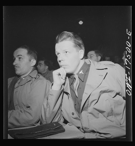 Carlisle, Pennsylvania. U.S. Army medical field service school. Army doctors listening to a lecture on Army administration during a five-week course. They must know enough about the Army as a whole to be able to take command, according to their rank, of any unit in an emergency