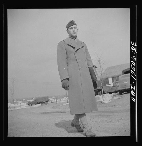 Untitled photo, possibly related to: Carlisle, Pennsylvania. U.S. Army medical field service school. Army doctors drilling