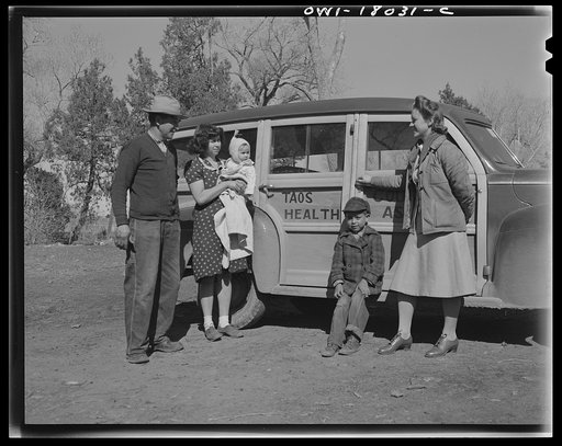 Questa (vicinity), New Mexico. Nurse from the clinic operated by the Taos County cooperative health association visiting clients