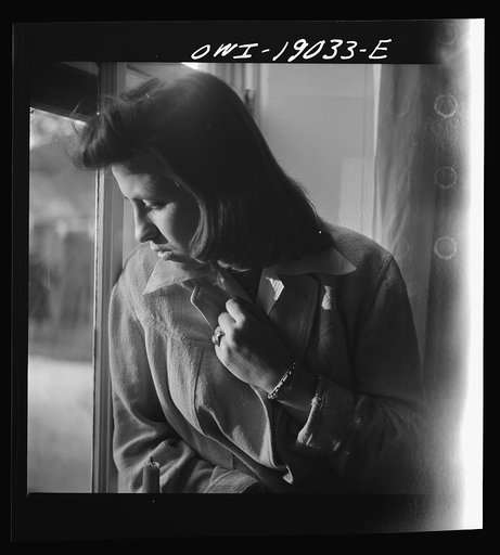 Albuquerque, New Mexico. A second generation Anglo-American, Barbara Cottam