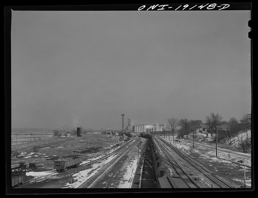 Argentine, Kansas. A train from the west pulling into the Atchison, Topeka and Santa Fe Railroad yard