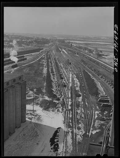 Argentine, Kansas. General view of the west end of the Atchison, Topeka and Santa Fe Railroad yard