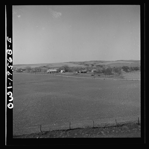 Alva (vicinity), Oklahoma. Farm landscape along the Atchison, Topeka and Santa Fe Railroad between Wellington, Kansas and Waynoka, Oklahoma