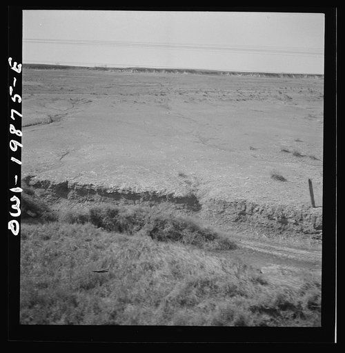 Waynoka, Oklahoma. Eroded land along the Atchison, Topeka, and Santa Fe Railroad between Wellington, Kansas and Waynoka, Oklahoma