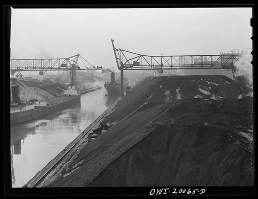 Milwaukee Western Fuel Company, Milwaukee, Wisconsin. The coal docks at the Milwaukee Western Fuel Company