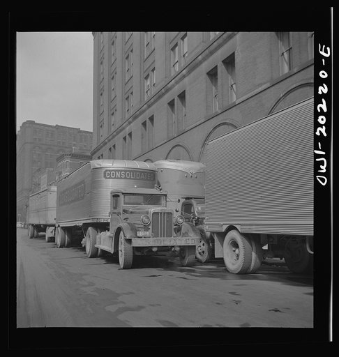 New York, New York. The Twenty-third Street terminal of Associated Transport Company